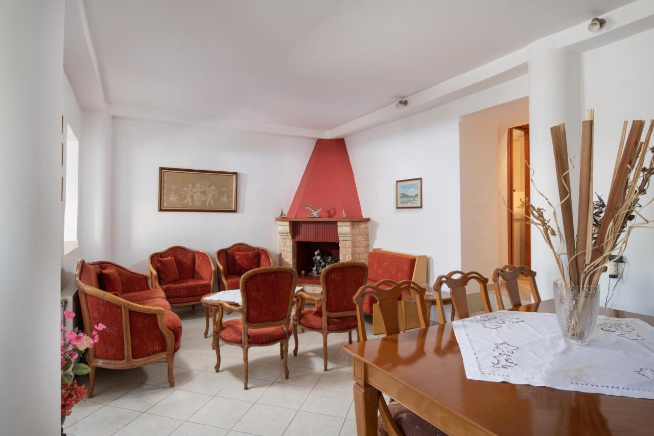 Thodoros Apartment シキア エクステリア 写真